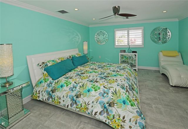 7020 MANGO AVENUE S, St Petersburg, FL 33707