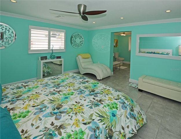 7020 MANGO AVENUE S, St Petersburg, FL 33707