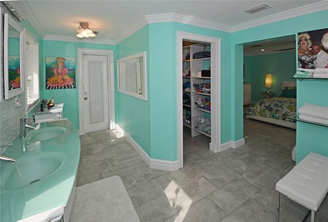 7020 MANGO AVENUE S, St Petersburg, FL 33707