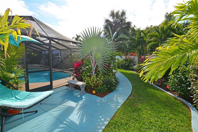 7020 MANGO AVENUE S, St Petersburg, FL 33707