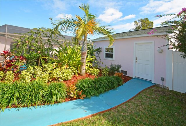 7020 MANGO AVENUE S, St Petersburg, FL 33707