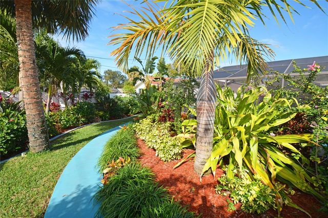 7020 MANGO AVENUE S, St Petersburg, FL 33707