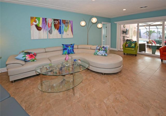 7020 MANGO AVENUE S, St Petersburg, FL 33707