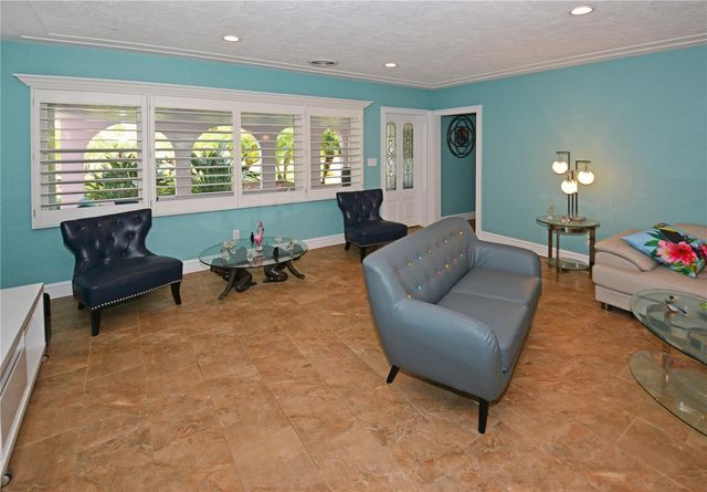 7020 MANGO AVENUE S, St Petersburg, FL 33707