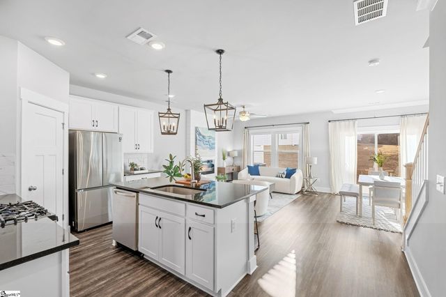 105 Grey Oak Trail, Greer, SC 29650