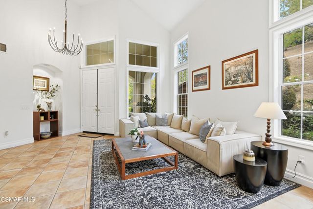 2571 Littlefield Court, Thousand Oaks, CA 91362