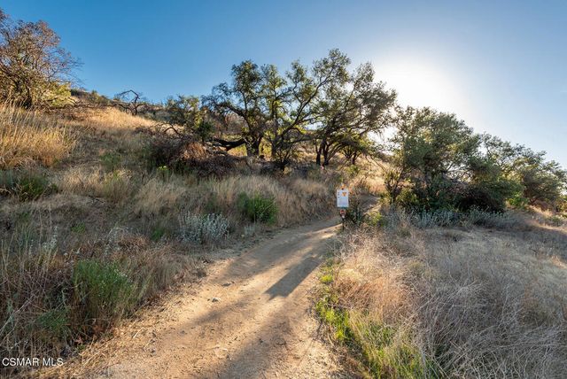 2571 Littlefield Court, Thousand Oaks, CA 91362