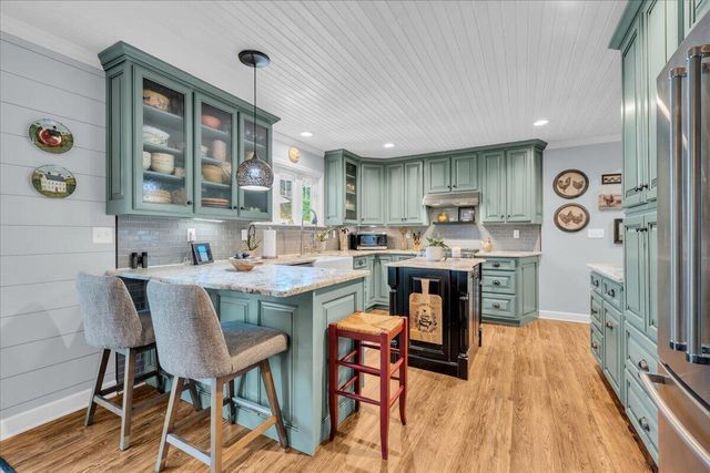 7463 Valley View Highway, Whitwell, TN 37397