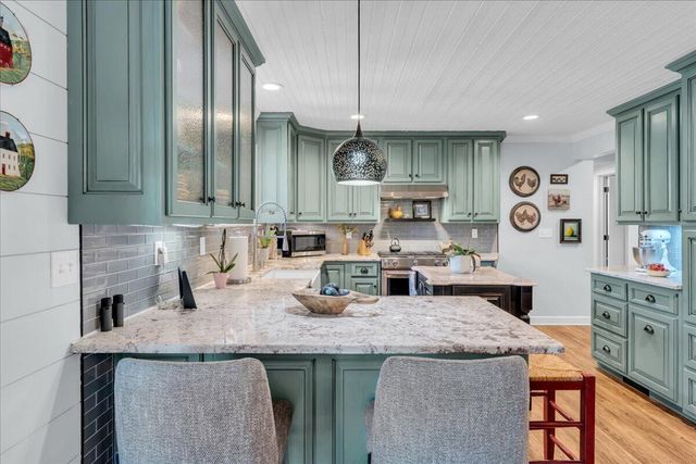 7463 Valley View Highway, Whitwell, TN 37397