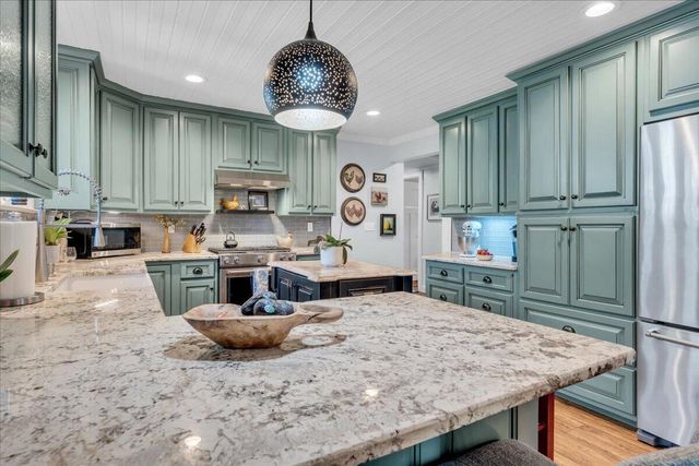 7463 Valley View Highway, Whitwell, TN 37397