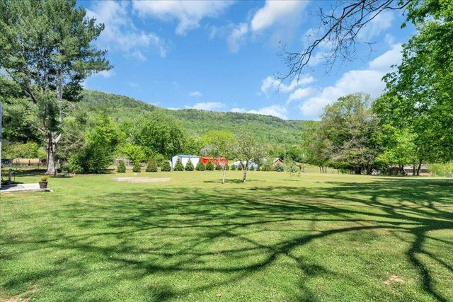 7463 Valley View Highway, Whitwell, TN 37397