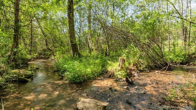 7463 Valley View Highway, Whitwell, TN 37397