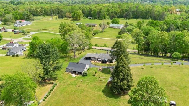 7463 Valley View Highway, Whitwell, TN 37397
