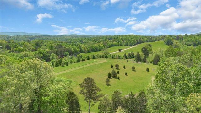 7463 Valley View Highway, Whitwell, TN 37397