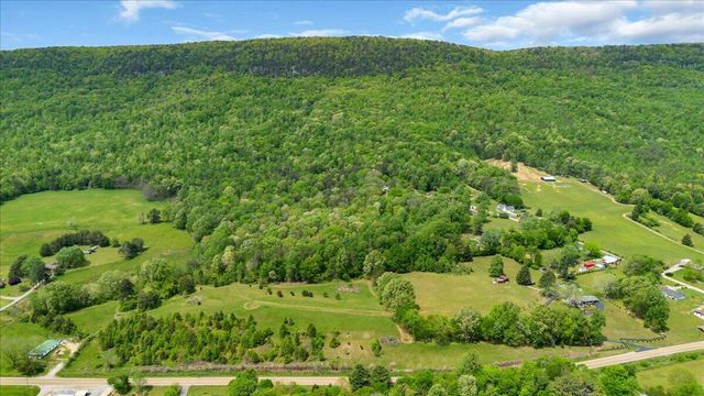 7463 Valley View Highway, Whitwell, TN 37397