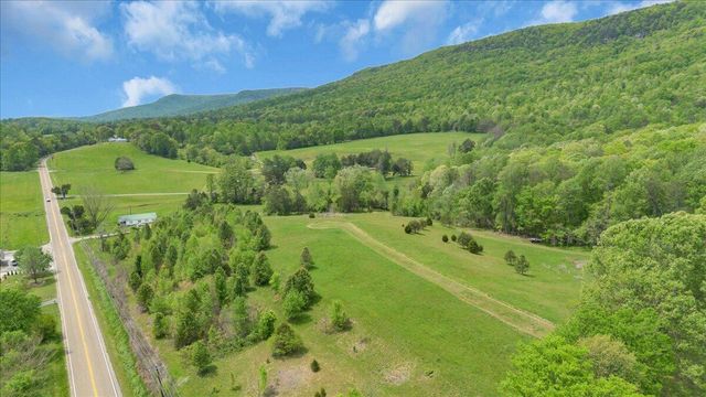7463 Valley View Highway, Whitwell, TN 37397