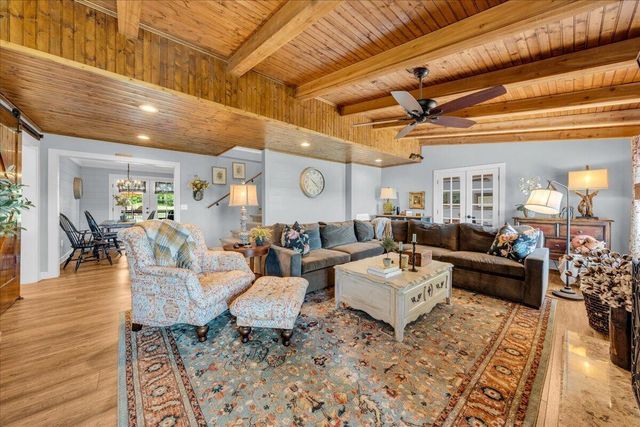 7463 Valley View Highway, Whitwell, TN 37397