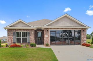 105 River Pointe Drive, New Market, AL 35824