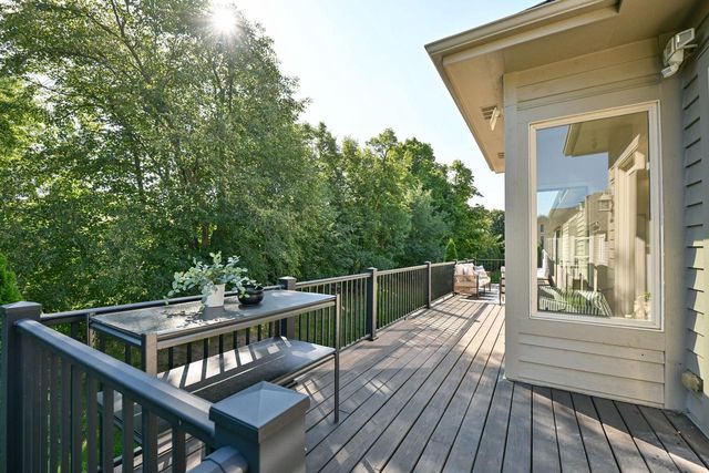 W144N9880 Sun Valley TRAIL, Germantown, WI 53022