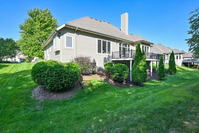 W144N9880 Sun Valley TRAIL, Germantown, WI 53022