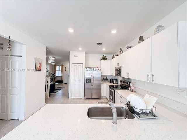 11962 SW 247th Ter 11962, Homestead, FL 33032