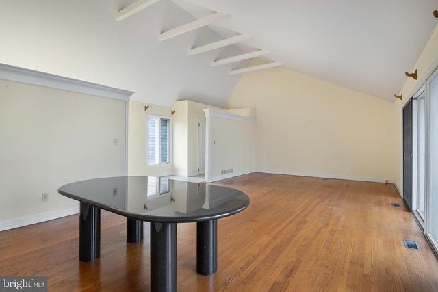 20 CAMBRIDGE DR, Colonia, NJ 07067