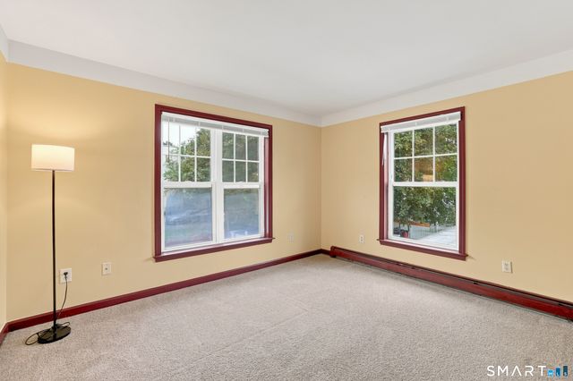 11 Button Street 2nd Floor, New Haven, CT 06519