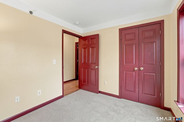 11 Button Street 2nd Floor, New Haven, CT 06519