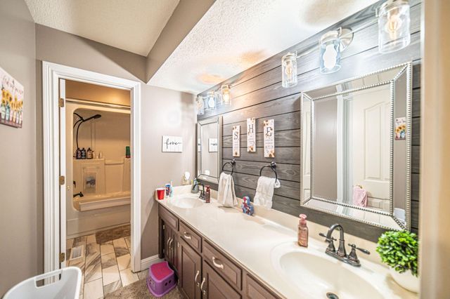 145 Forest View Cove, Paducah, KY 42003