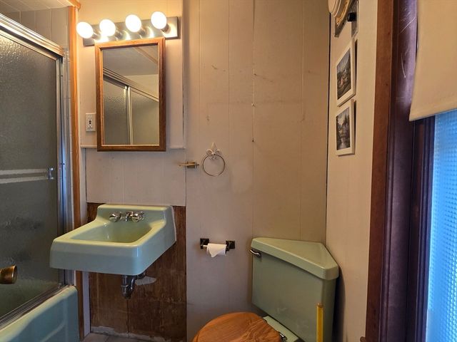 27 Gorham St, Somerville, MA 02144