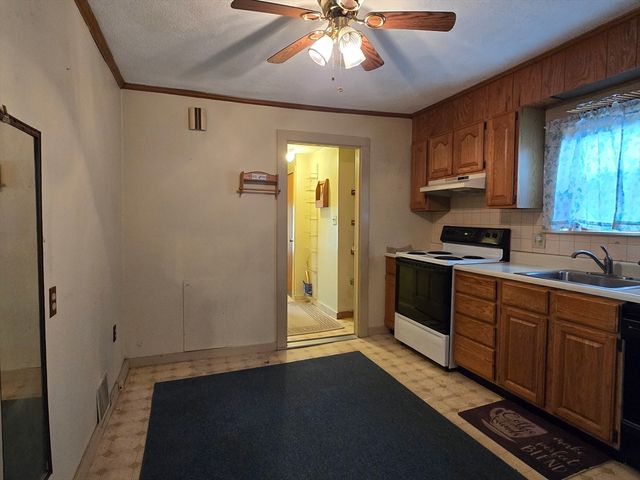 27 Gorham St, Somerville, MA 02144
