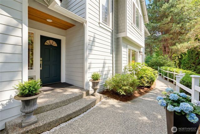 27621 NE Quail Creek Drive, Redmond, WA 98053