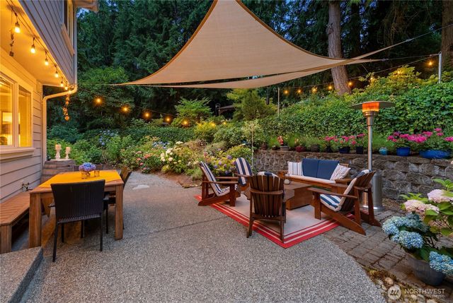 27621 NE Quail Creek Drive, Redmond, WA 98053