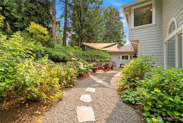 27621 NE Quail Creek Drive, Redmond, WA 98053