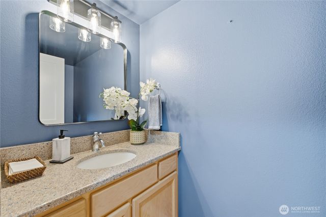 27621 NE Quail Creek Drive, Redmond, WA 98053