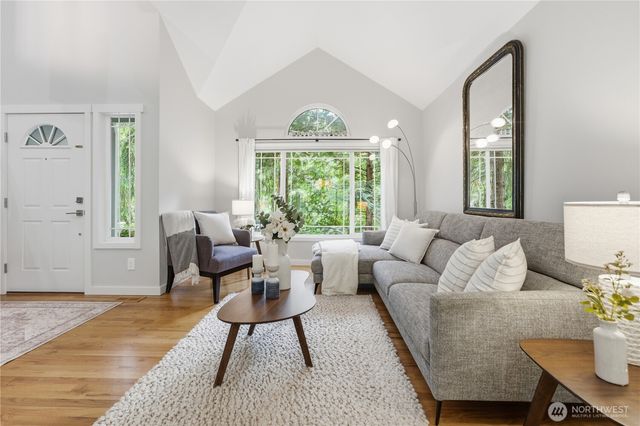 27621 NE Quail Creek Drive, Redmond, WA 98053