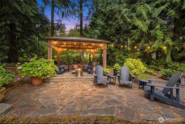 27621 NE Quail Creek Drive, Redmond, WA 98053