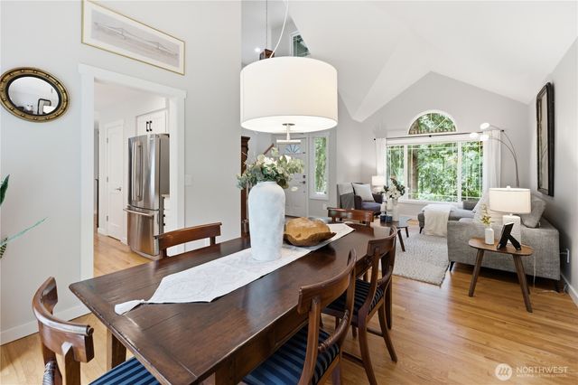 27621 NE Quail Creek Drive, Redmond, WA 98053
