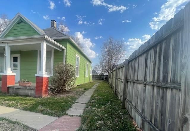 418 Massachusetts Street, St Joseph, MO 64504