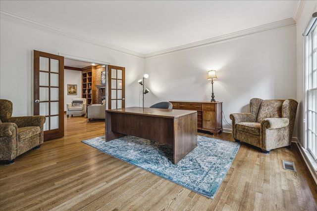 1873 BROOKSEDGE DR, Germantown, TN 38138