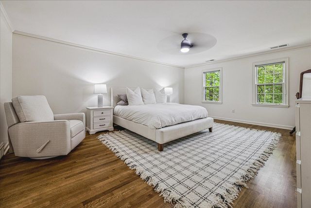 1873 BROOKSEDGE DR, Germantown, TN 38138