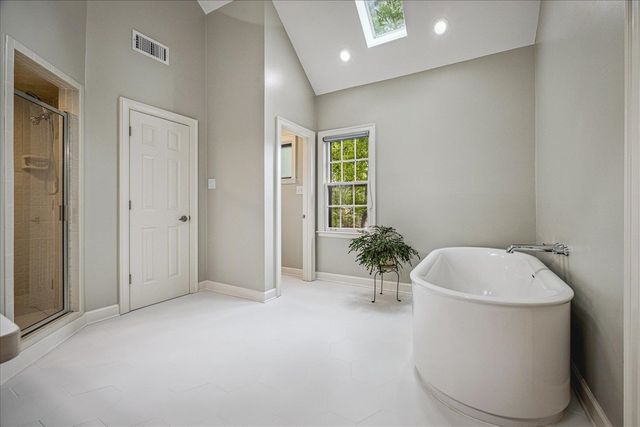 1873 BROOKSEDGE DR, Germantown, TN 38138