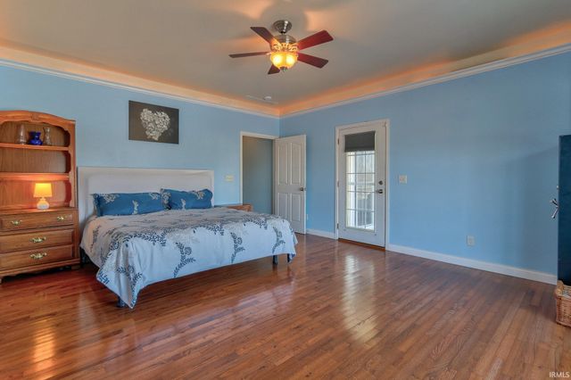 10144 Fisherville Road, Elberfeld, IN 47613