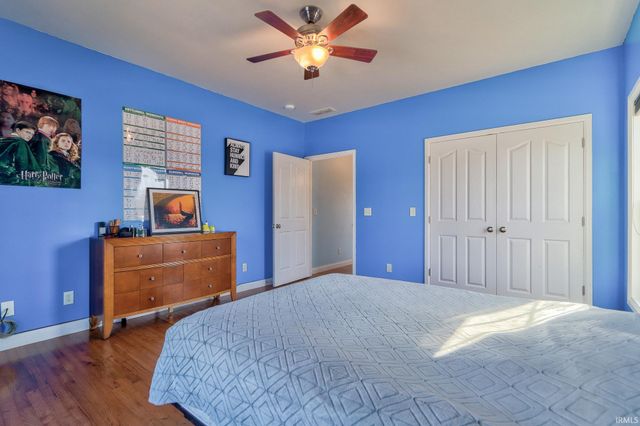 10144 Fisherville Road, Elberfeld, IN 47613