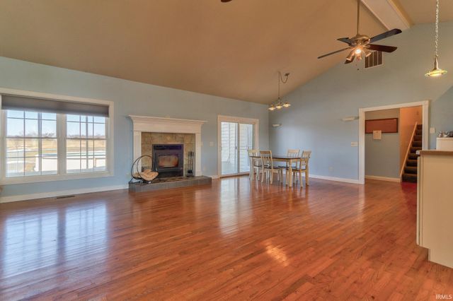 10144 Fisherville Road, Elberfeld, IN 47613