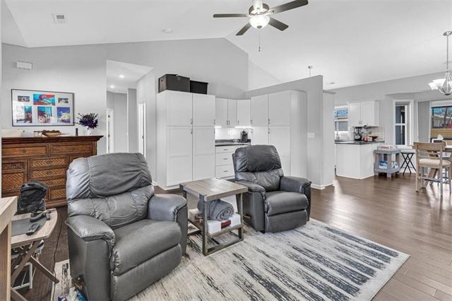 301 Plattsburg Street, Lathrop, MO 64465