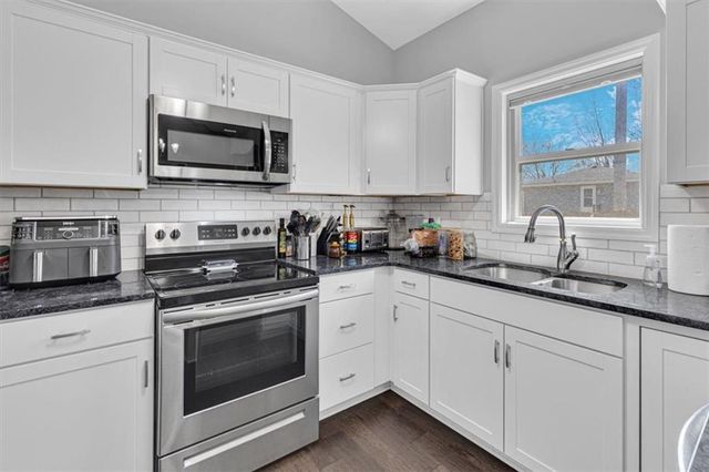 301 Plattsburg Street, Lathrop, MO 64465