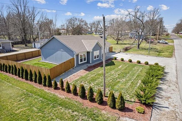 301 Plattsburg Street, Lathrop, MO 64465