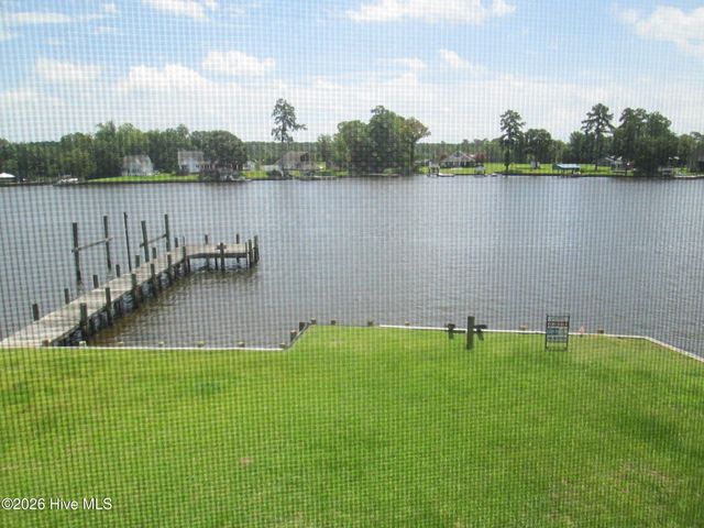 127 Waterside Drive, Bath, NC 27808