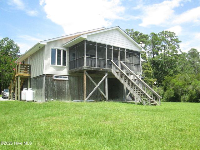 127 Waterside Drive, Bath, NC 27808